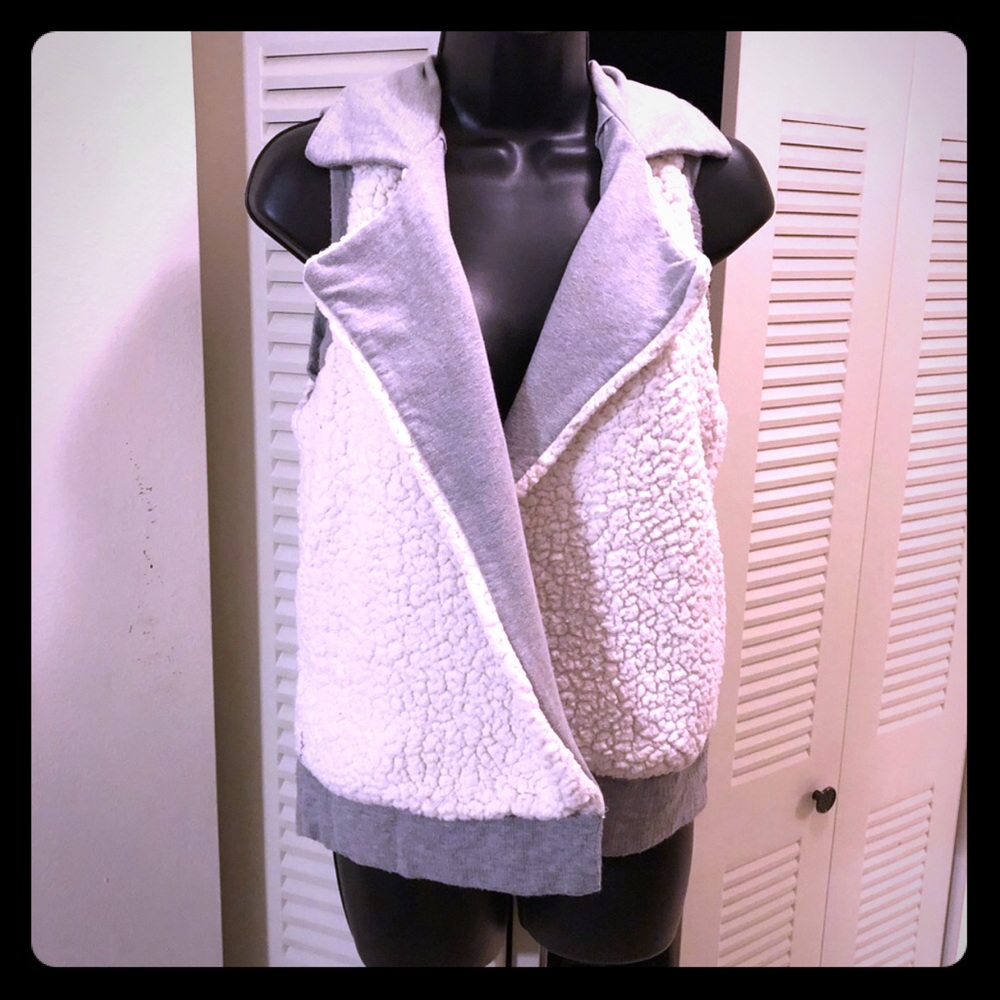 NWOT Splendid Bowery Reversable Sherpa Hoodie - Picture 1 of 8